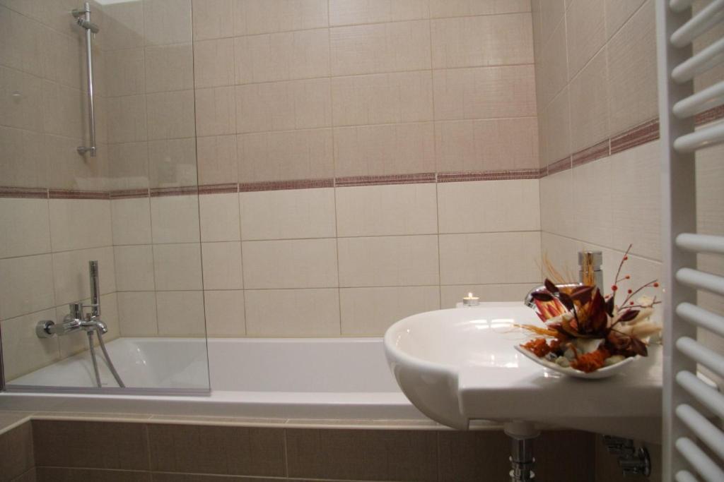 Ubytovaci Hostinec Na Skalach Budislav  Extérieur photo